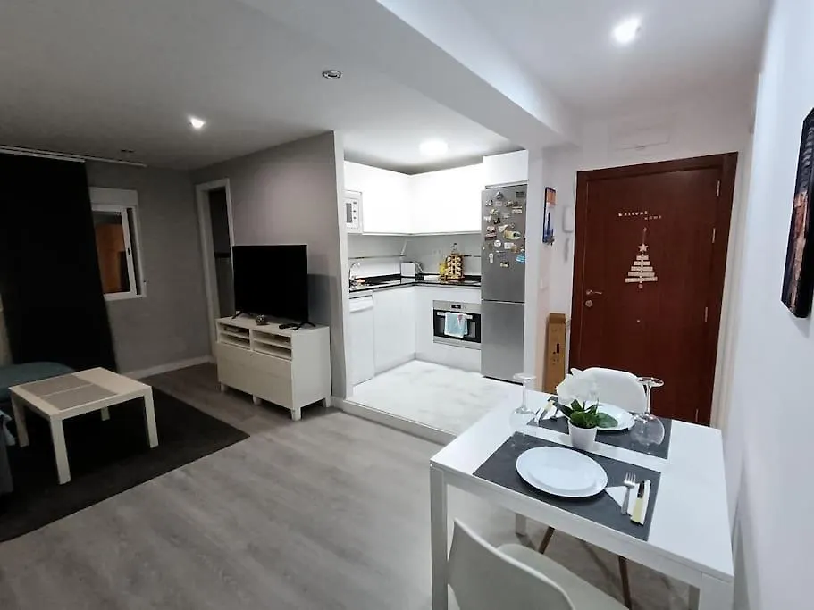 Apartamento Acogedor. Gelves 0*,  España